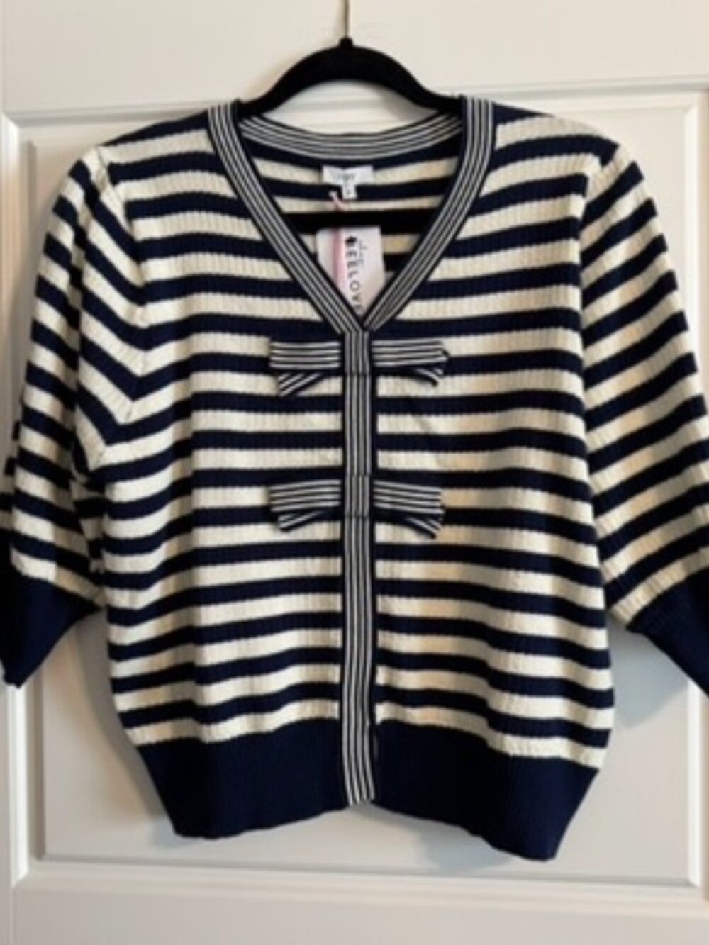 NWT Voy Navy and Cream Striped Short Sleev Sweater Sz L